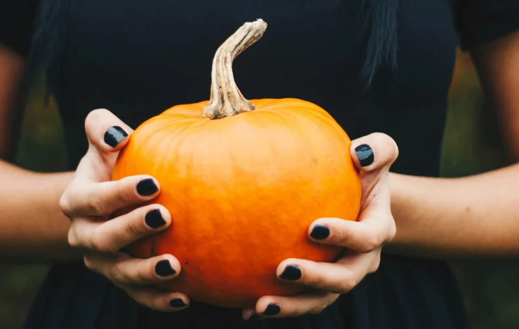 Nail art citrouille automne